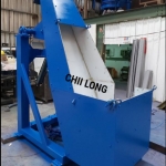 Long stroke dump conveyor